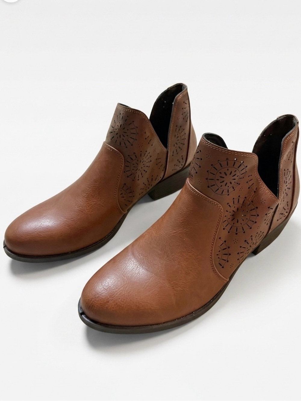 Women’s Brown Ankle Boots Size 9 Fall Winter Spring Cottage Core Granola